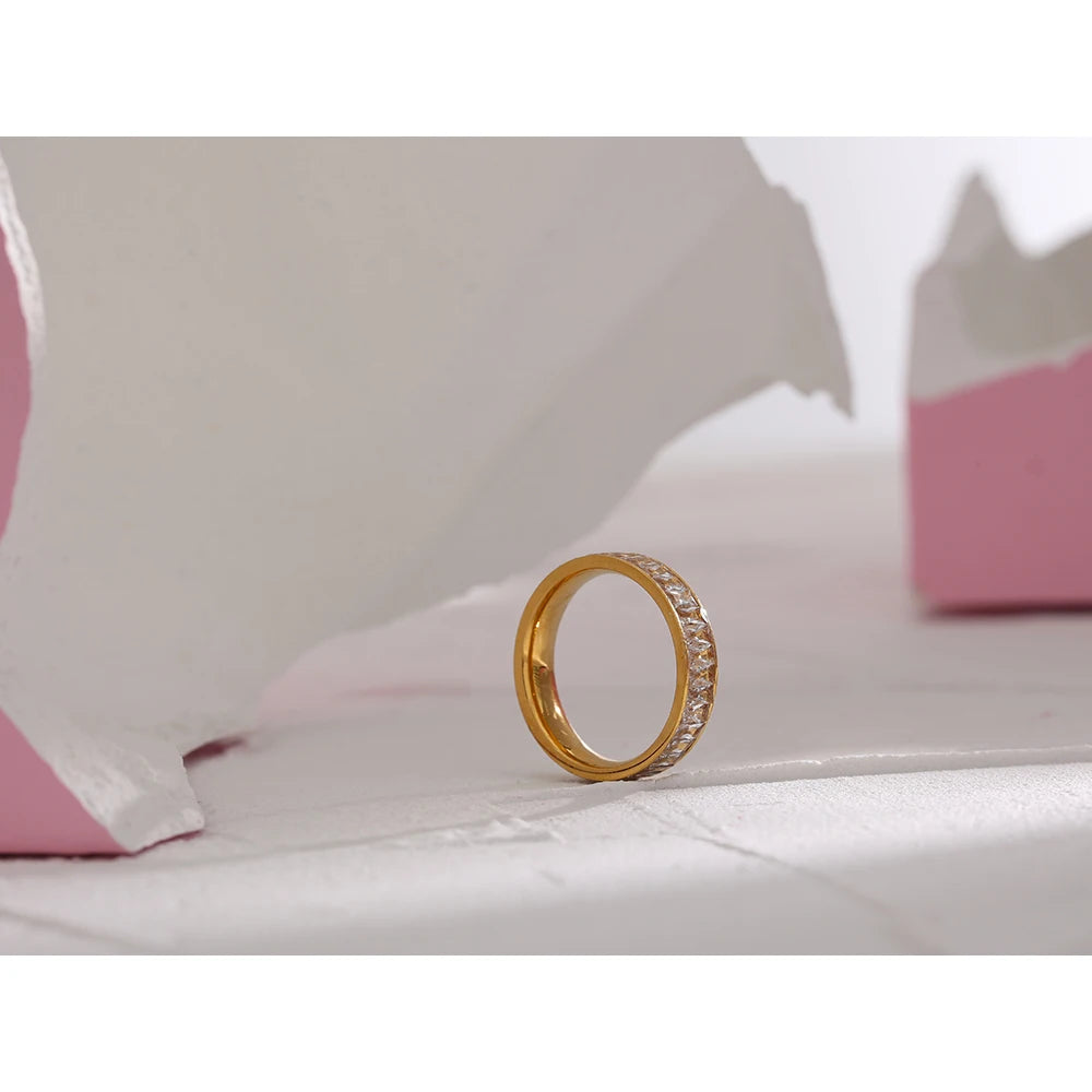 Bridal-Inspired Zirconia Ring | Gold-Tone