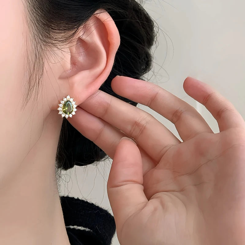Pear-Cut Cubic Zirconia Stud Earrings | Gold-Tone