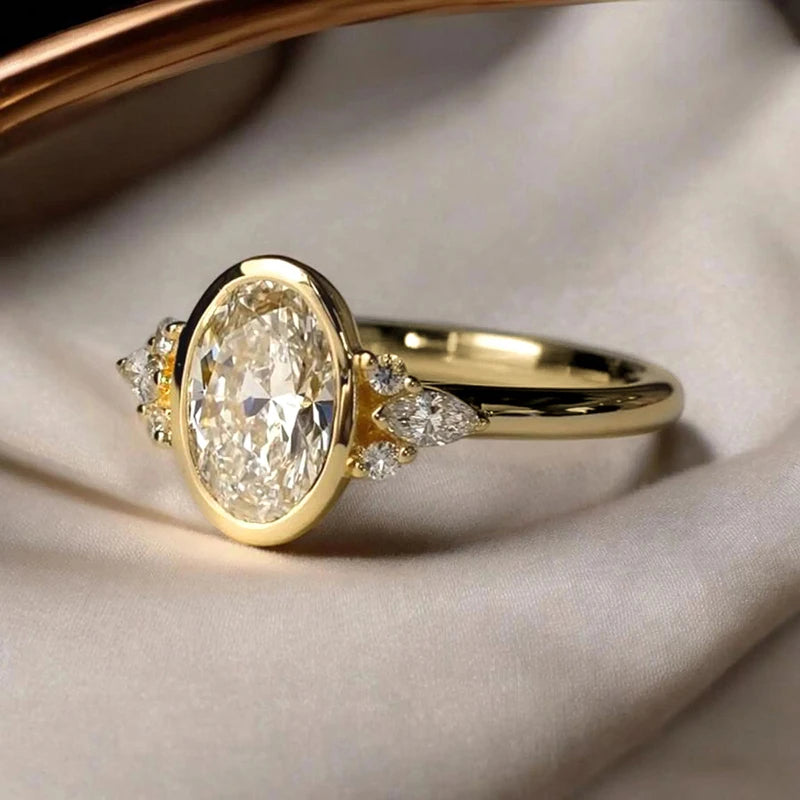 Oval Cubic Zirconia Ring | Gold-Tone
