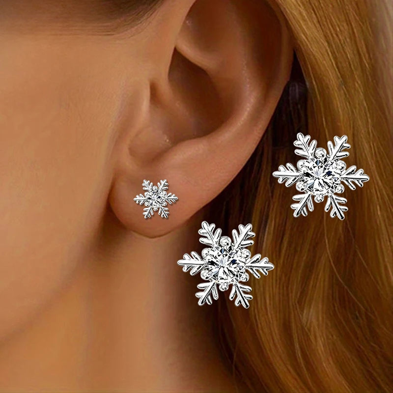 Delicate Snowflake Cubic Zirconia Stud Earrings