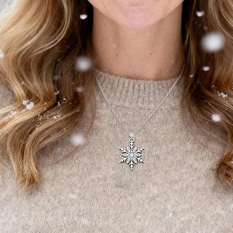 Snowflake Christmas Pendant Necklace