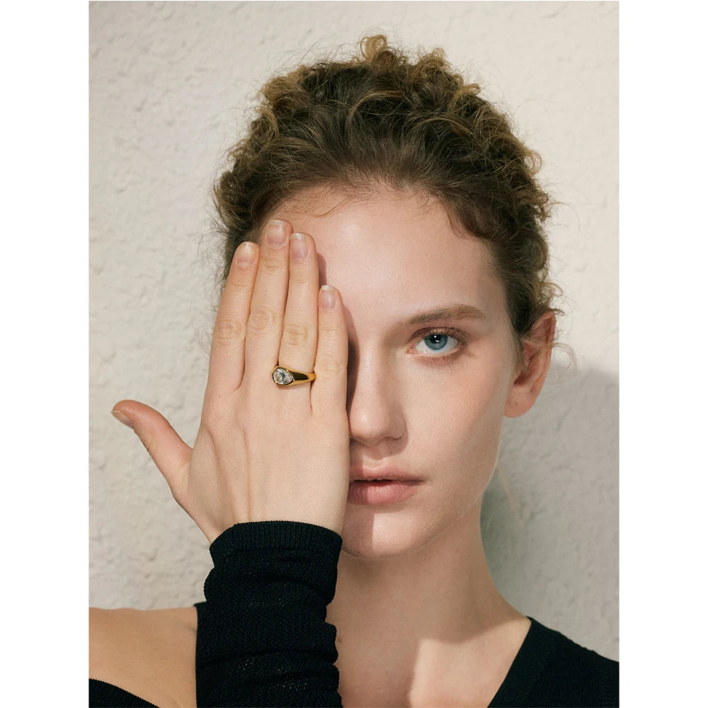 Teardrop Zirconia Statement Ring | Gold-Tone