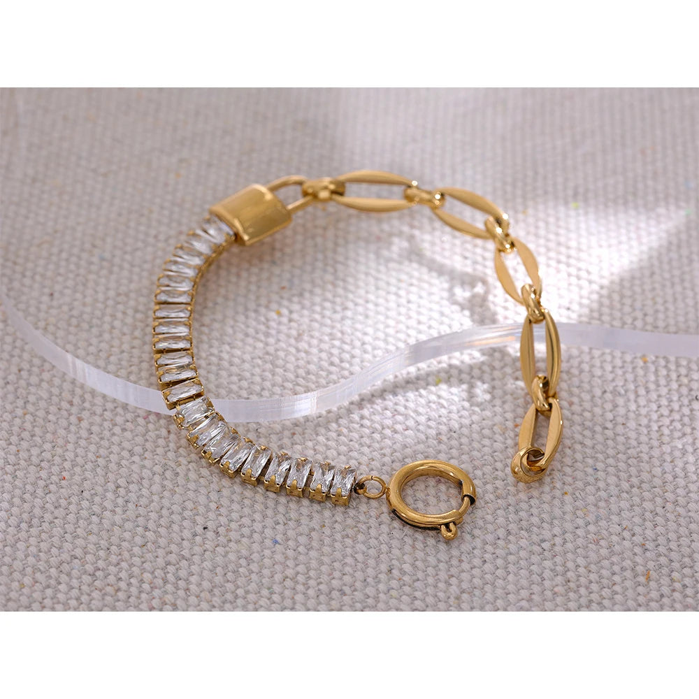 Zirconia Lock Chain Bracelet | Gold-Tone