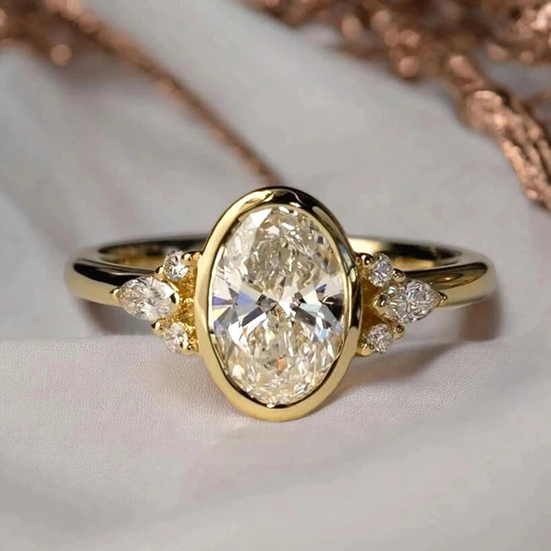 Oval Cubic Zirconia Ring | Gold-Tone