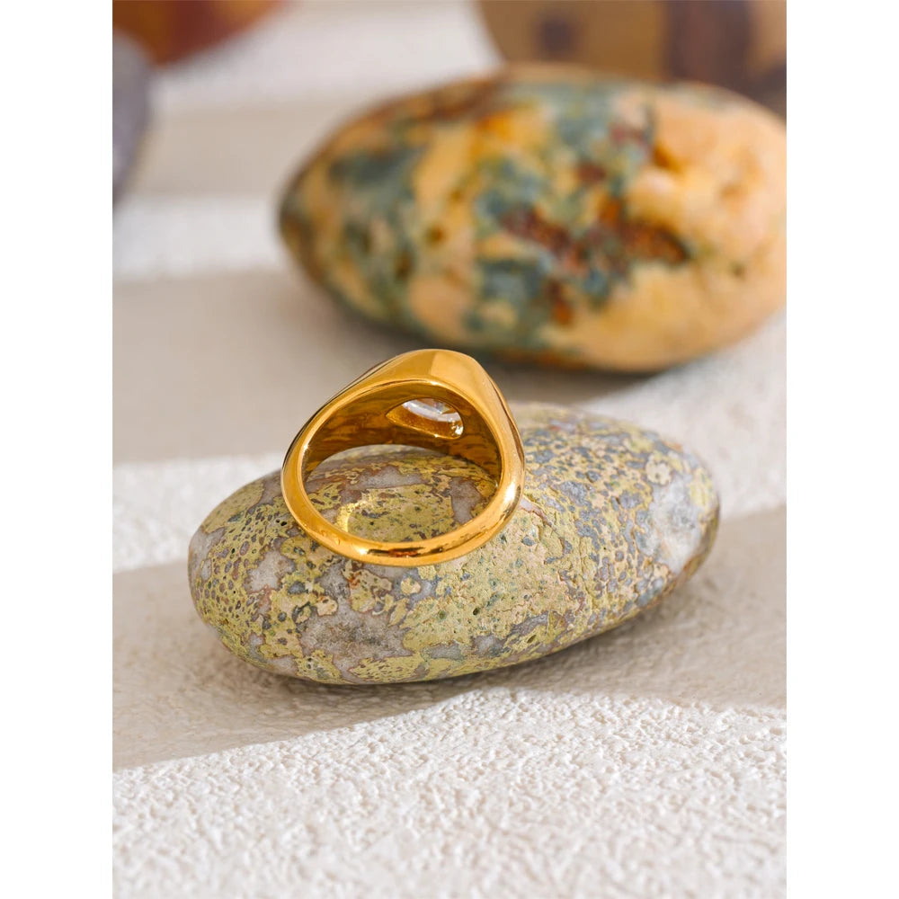 Teardrop Zirconia Statement Ring | Gold-Tone