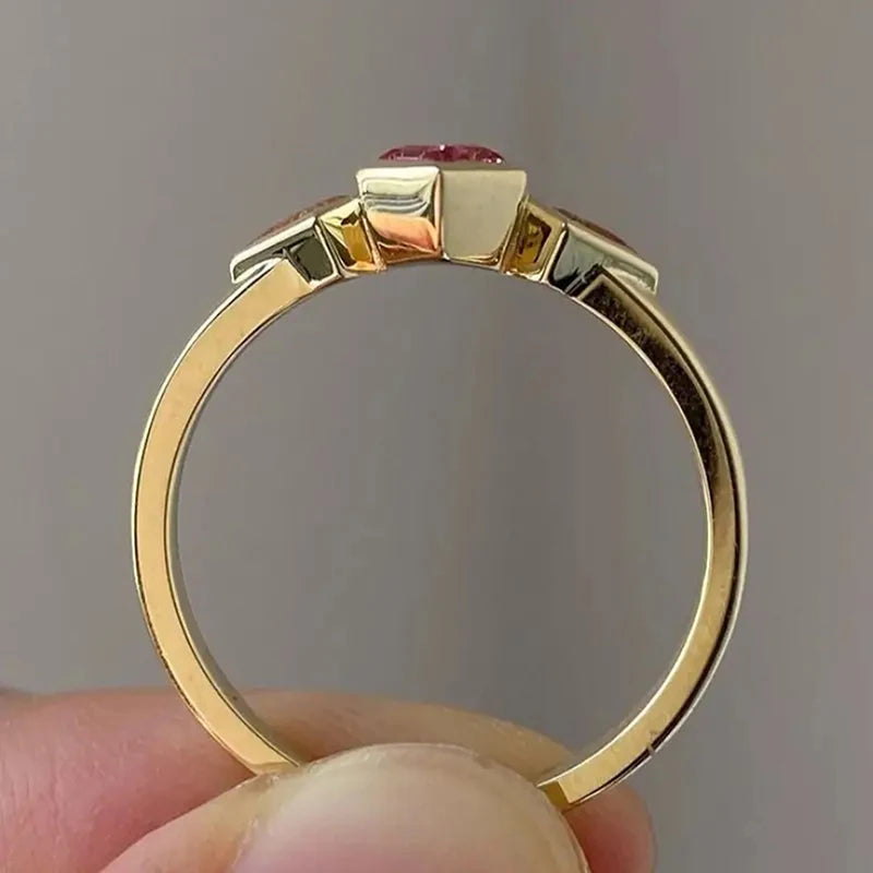 Sparkling Statement Ring | Elegant Design