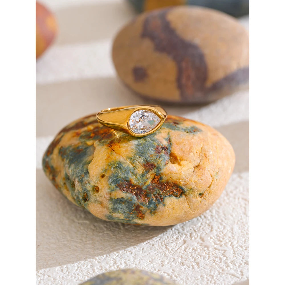 Teardrop Zirconia Statement Ring | Gold-Tone