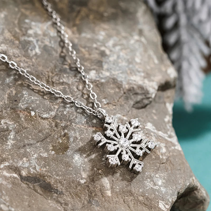 Shimmering Snowflake Pendant Necklace | Winter Collection