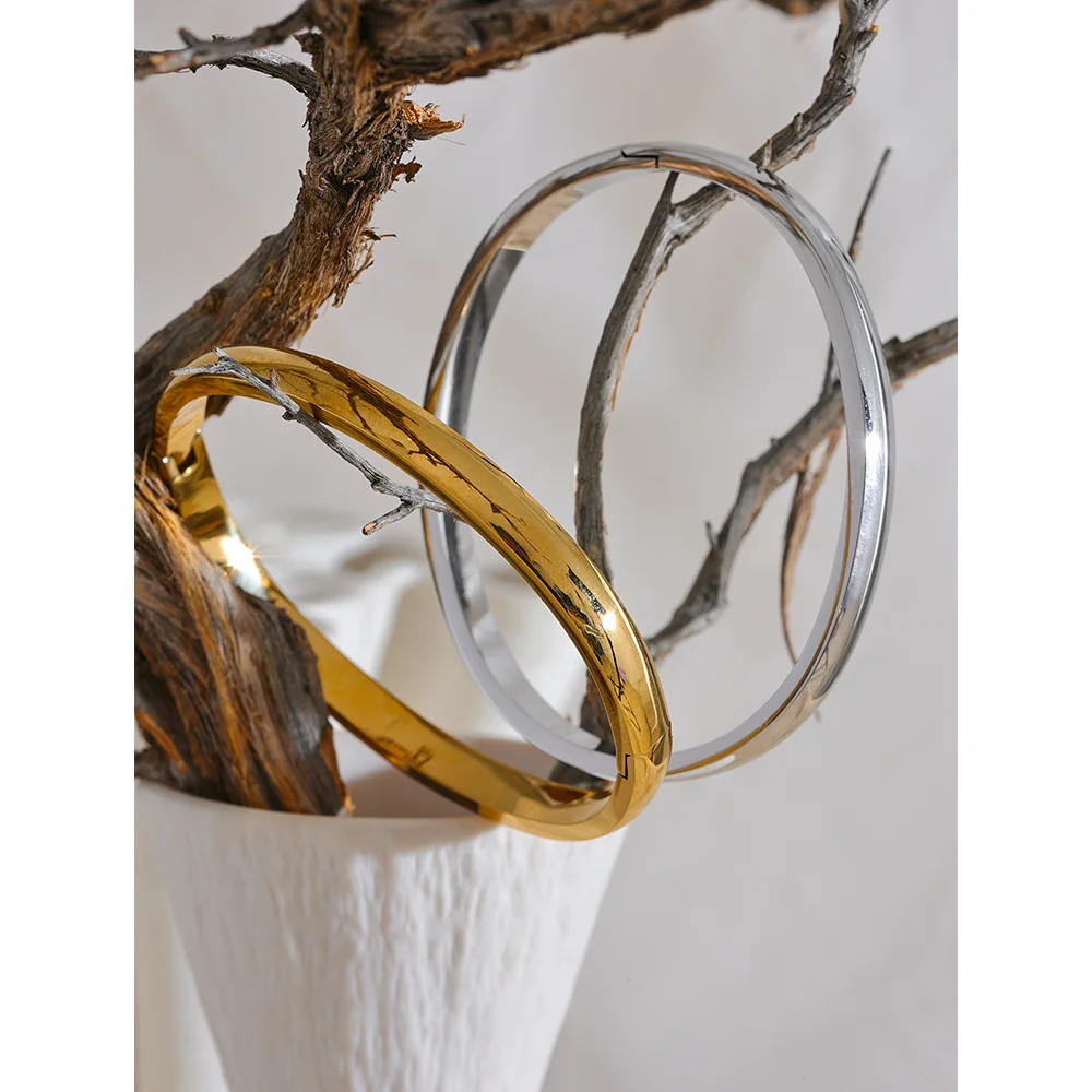 Smooth Rounded Stainless Steel Bangle | Gold & Silver-Tone